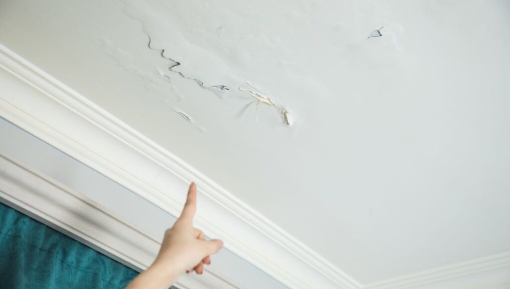 Top Reasons the Drywall in Your Home Is Cracking